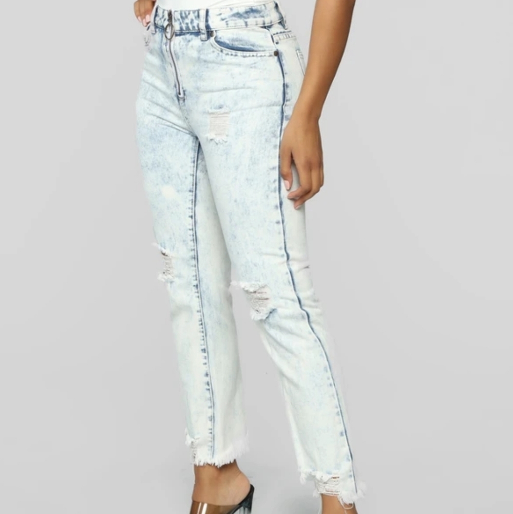 Fashion Nova Jeans size 9